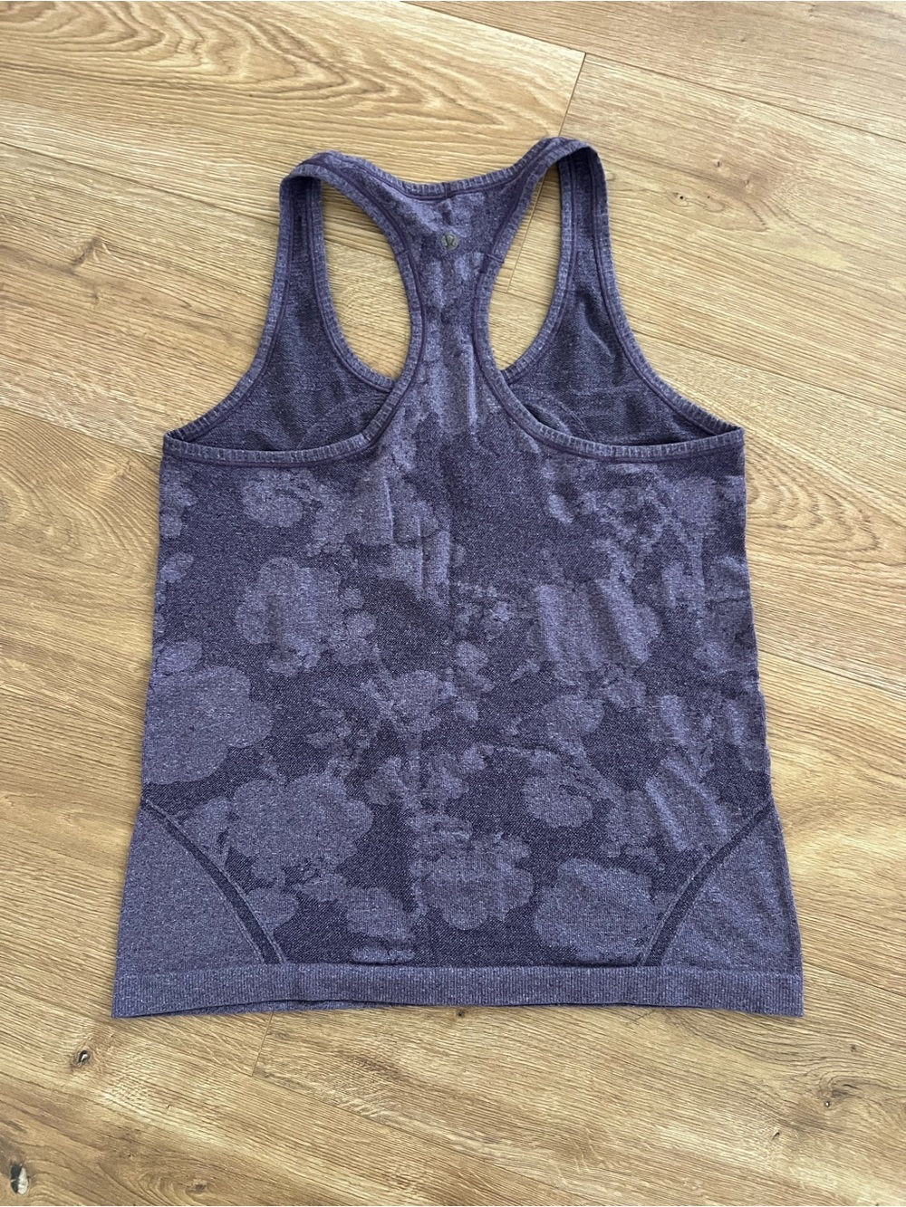 lululemon athletica Swiftly Tech Purple Camo Racerback Tank Top Women’s Size 10 - Picture 4 of 11
